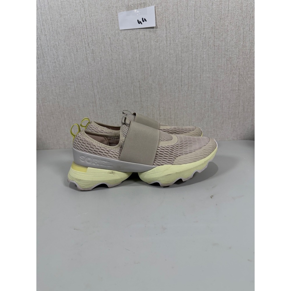 Sorel Womens Kinetic Impact Strap Sneaker Size‎ 8.5 Slip On Shoes Lug Platform
